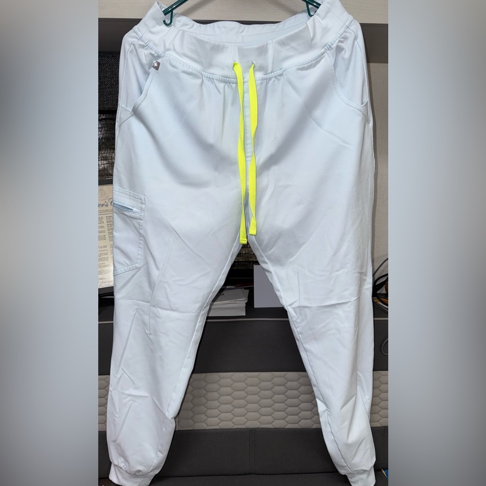 Figs Open Skies Zamora Joggers